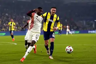 Fenerbahçe-Lyon Maçı İlk Yarıda 0-0