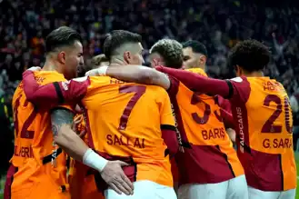 Galatasaray, Trabzonspor'u 2-1 Yendi (İlk Yarı)