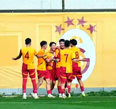 Galatasaray U17, Fenerbahçe'yi 8-1 ile Ezdi!