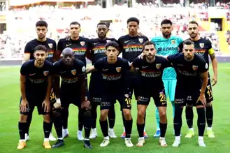 Kayserispor'un İlk Yarı Performansı: Carole Önde!
