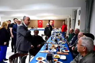 Vali Coşkun, Huzurevi Sakinleriyle İftar Yaptı