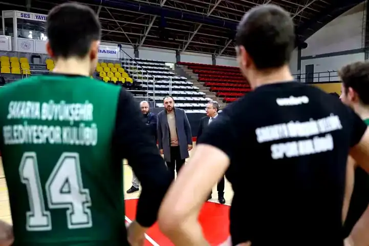 Büyükşehir, Lider Etimesgut'la Kavgada!