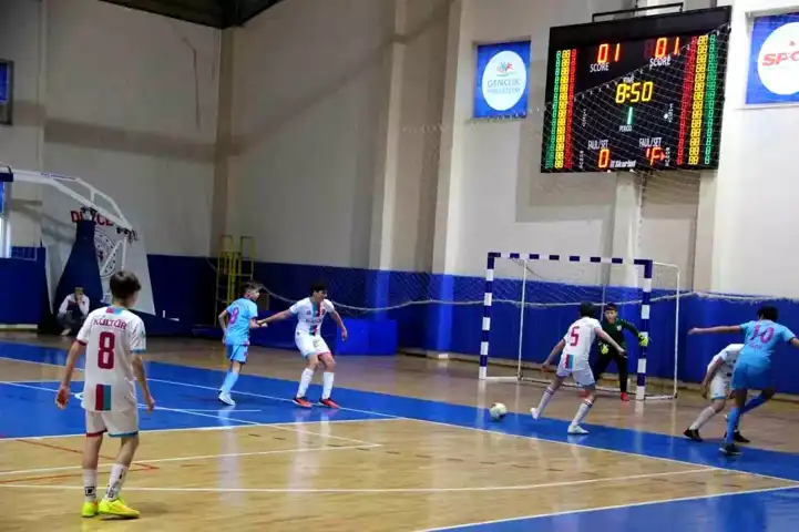 Düzce Ortaokullarında Futsal Çeyrek Final Heyecanı!
