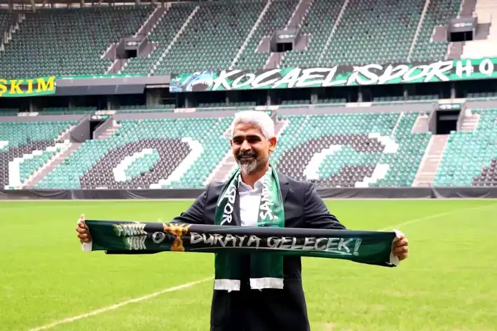 Kocaelispor'un Yeni Hocası İsmet Taşdemir: Şampiyonluk İçin Savaşacağız!