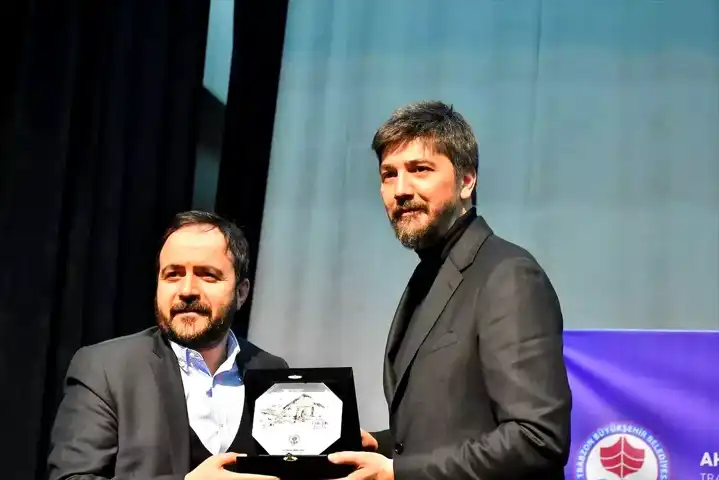 Tolga Zengin'den Uğurcan Çakır'a Tam Destek!